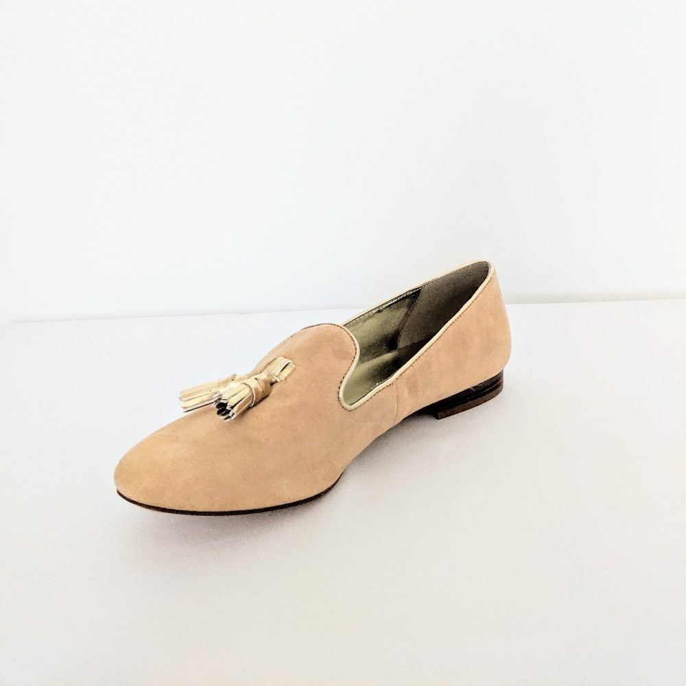 Ivanka Trump Harley Flats
-Light Natural Suede
